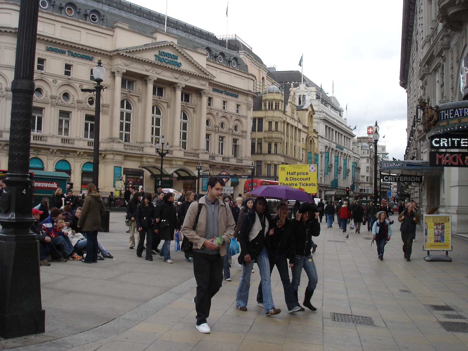 Piccadilly circus