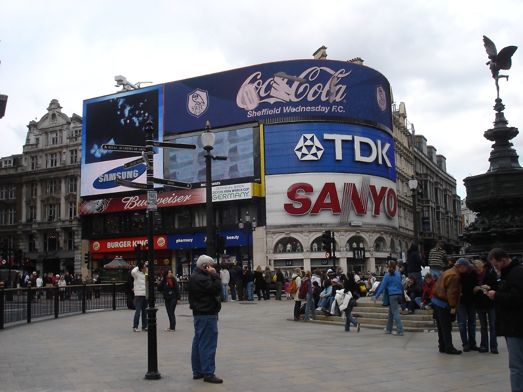 Piccadilly circus