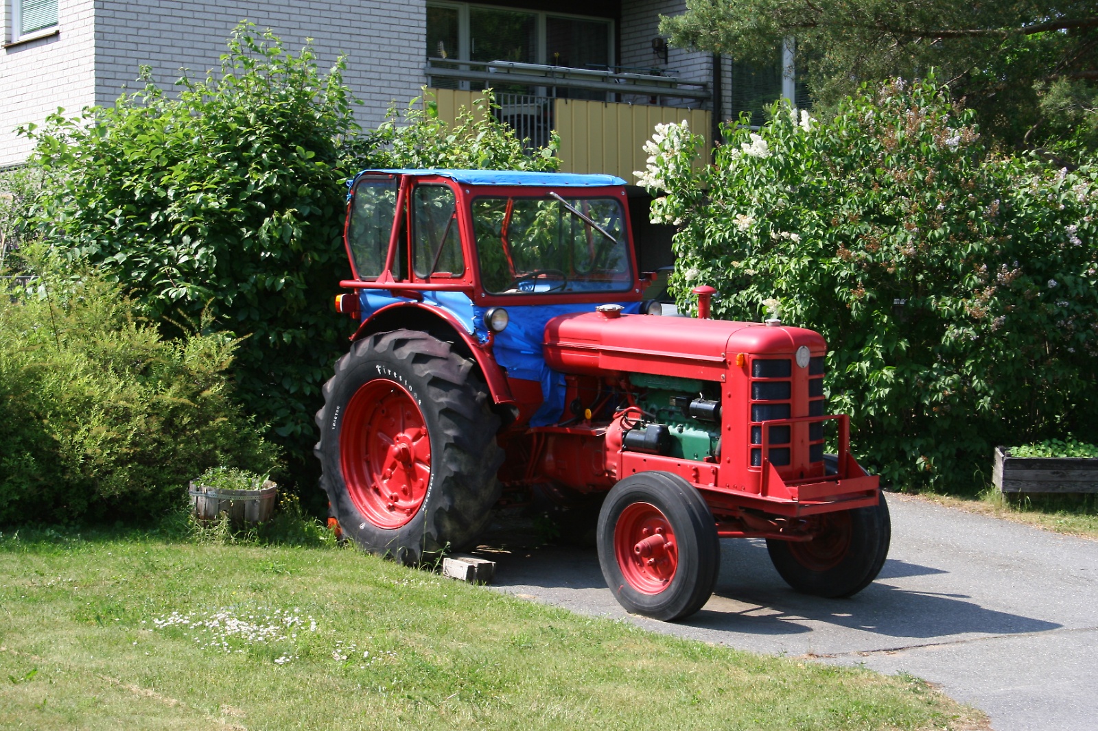 Tractor